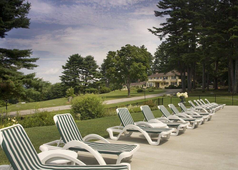 The Manor On Golden Pond Bed & Breakfast Holderness Exterior foto