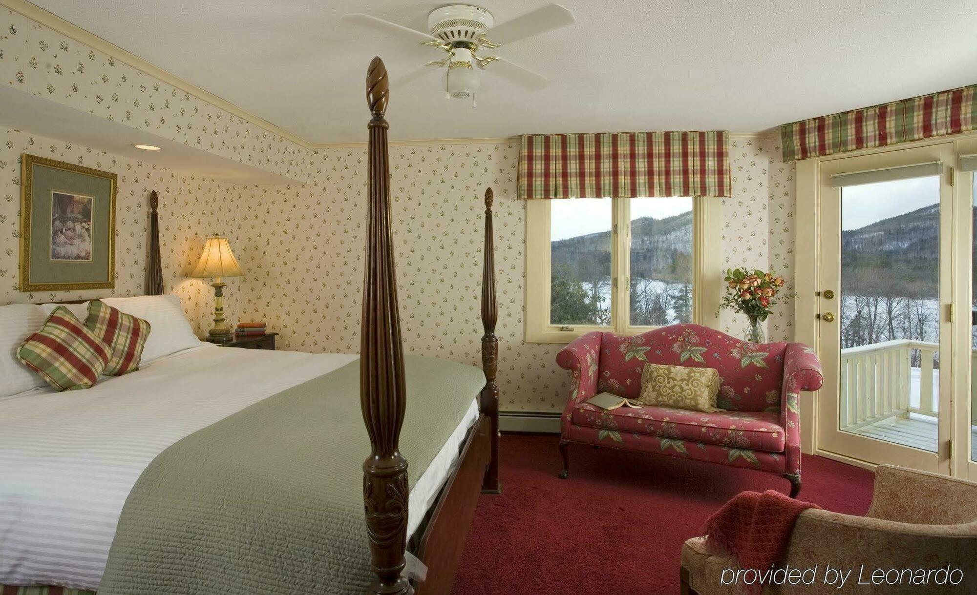 The Manor On Golden Pond Bed & Breakfast Holderness Exterior foto